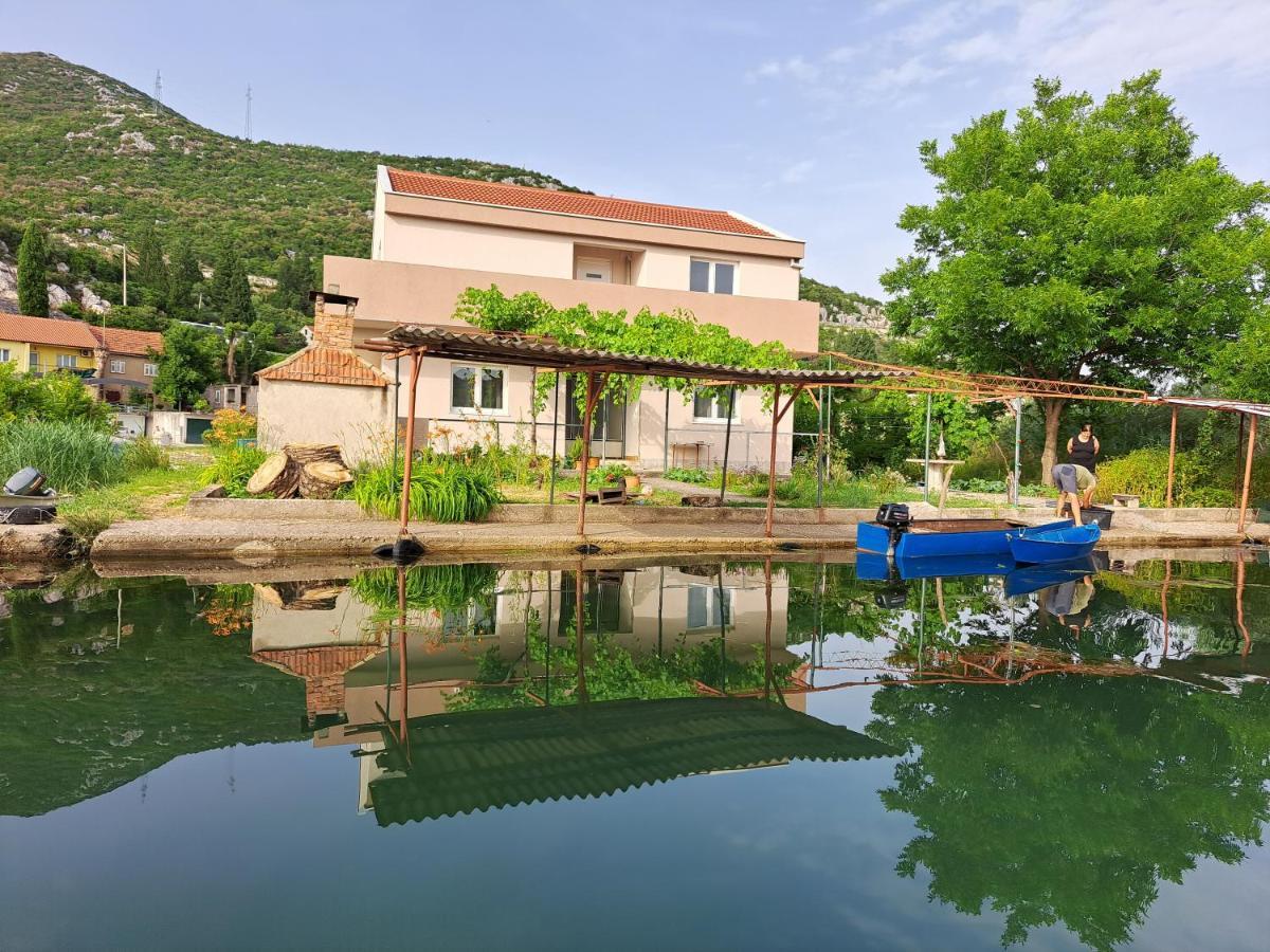 פלוצ'ה Apartmani Mostina Near River מראה חיצוני תמונה