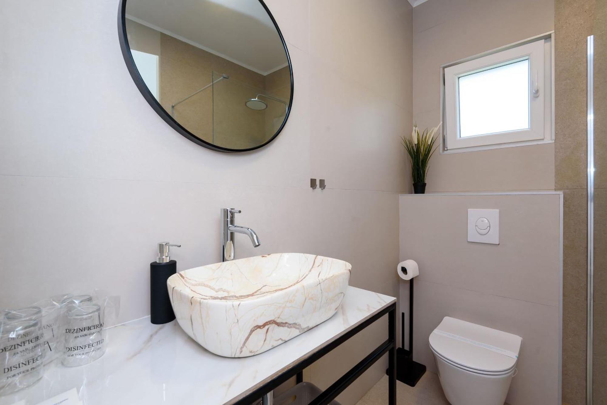 פלוצ'ה Apartmani Mostina Near River מראה חיצוני תמונה