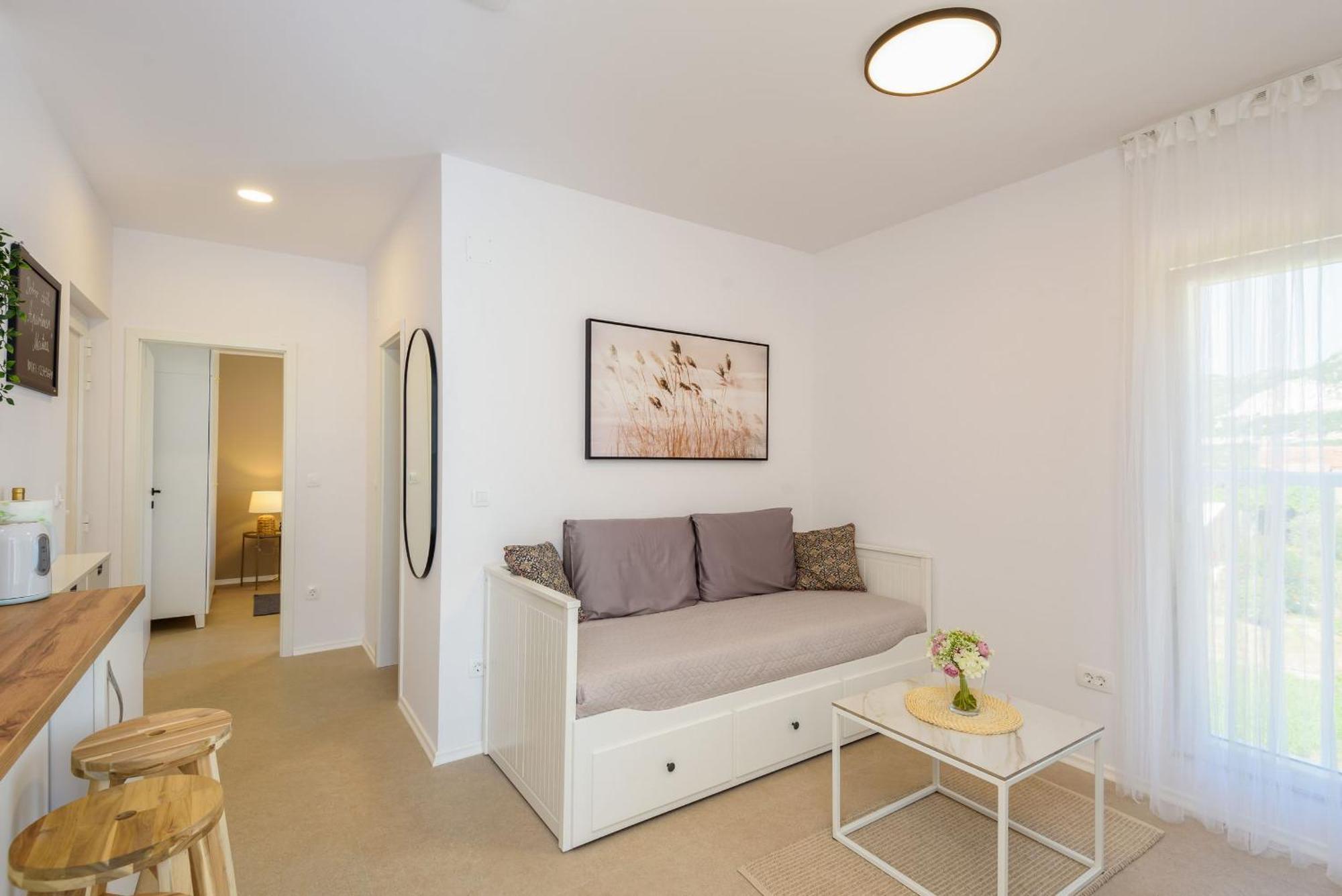 פלוצ'ה Apartmani Mostina Near River מראה חיצוני תמונה